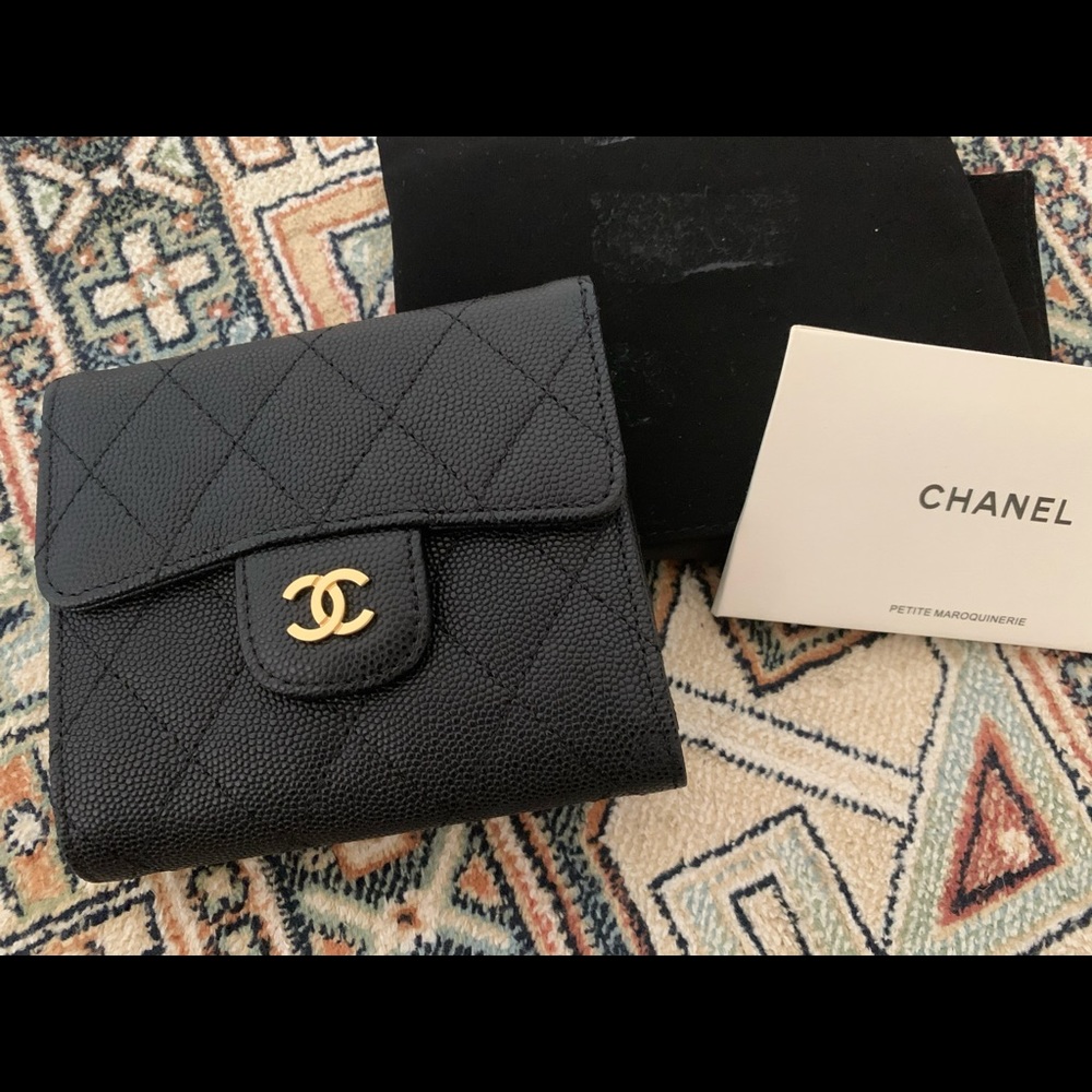 Double C Black bifold wallet caviar